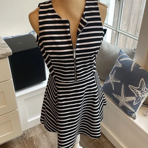 Michael Kors black and white stripe dress - Picture 2 of 8